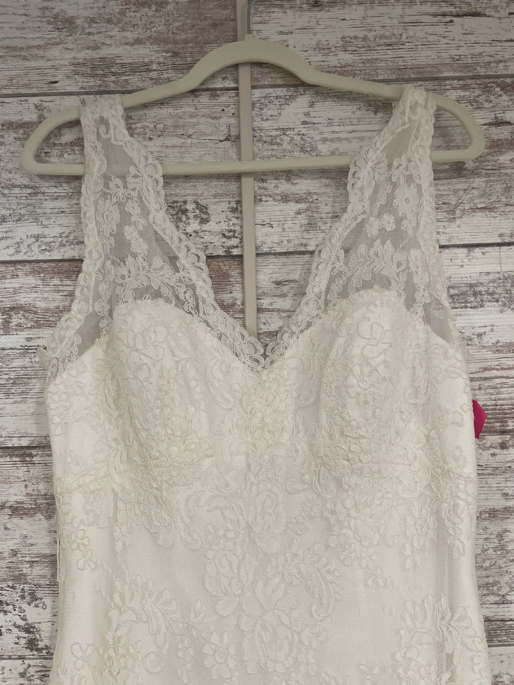 WHITE WEDDING GOWN