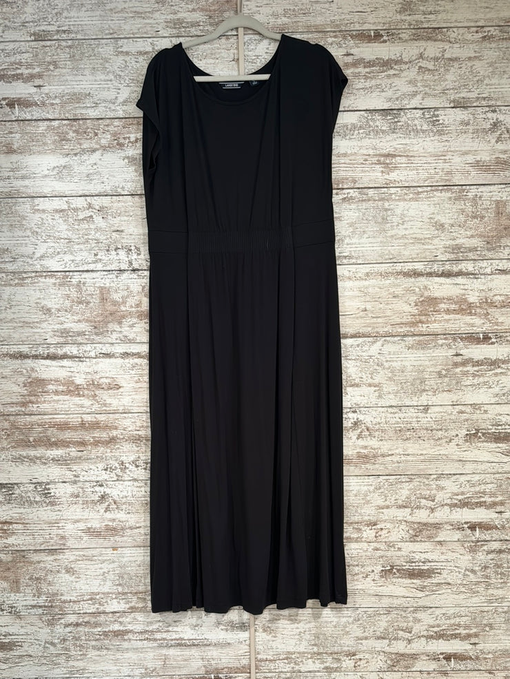 BLACK MAXI DRESS