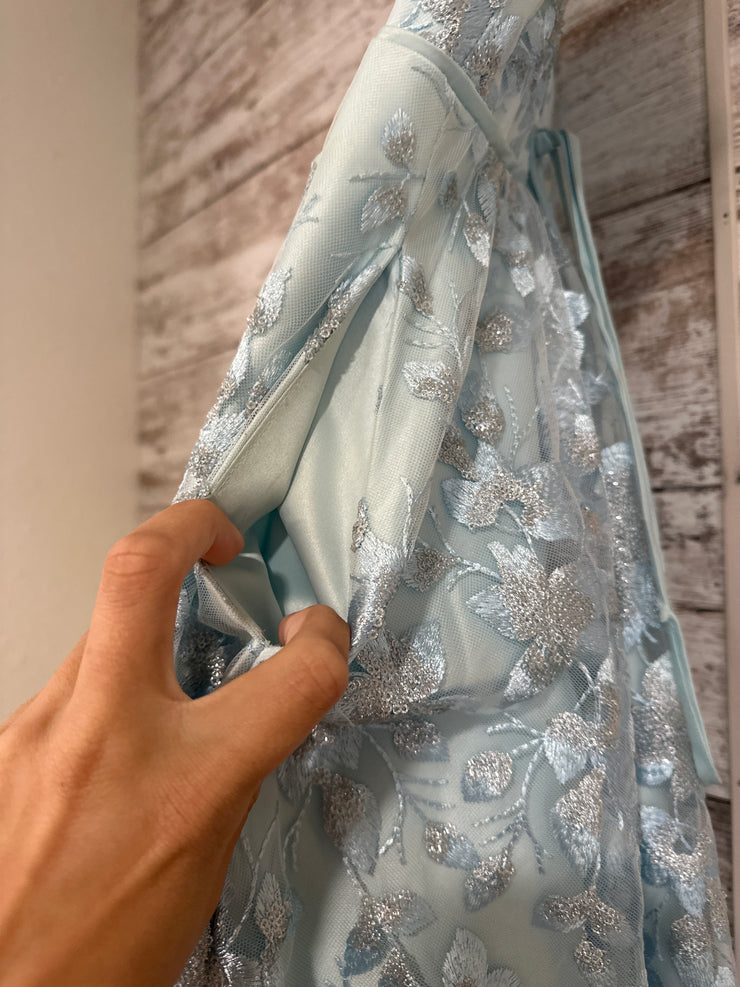 BLUE/FLORAL SPARKLY A LINE GOW