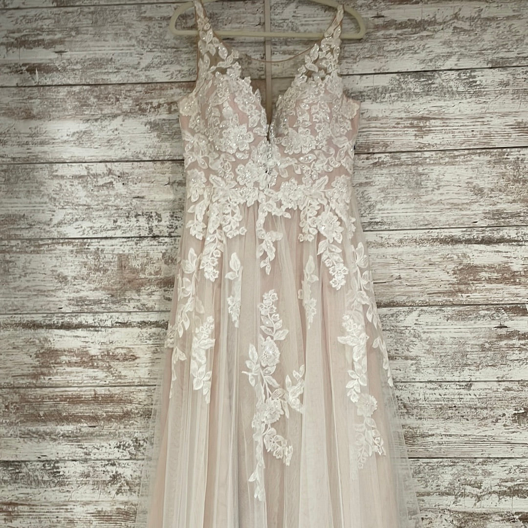 IVORY/NUDE WEDDING GOWN Savvy Seconds Boutique IVORY/NUDE WEDDING GOWN Savvy Seconds Boutique