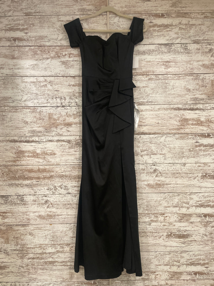 BLACK LONG EVENING GOWN (NEW)