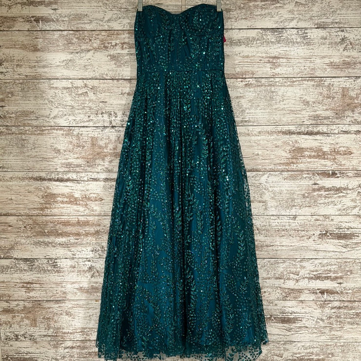 GREEN SPARKLY A LINE GOWN