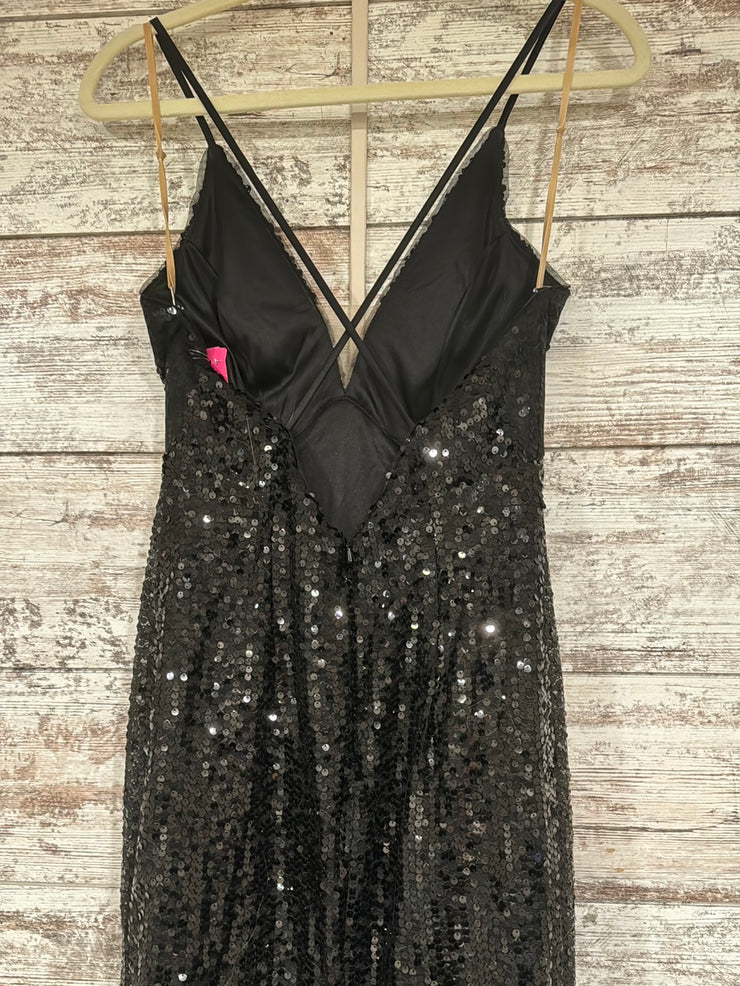 BLACK SEQUIN TIERED MERMAID