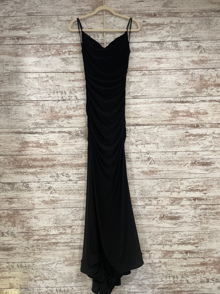 BLACK LONG EVENING GOWN