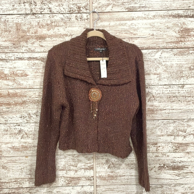 BROWN SWEATER (NEW)