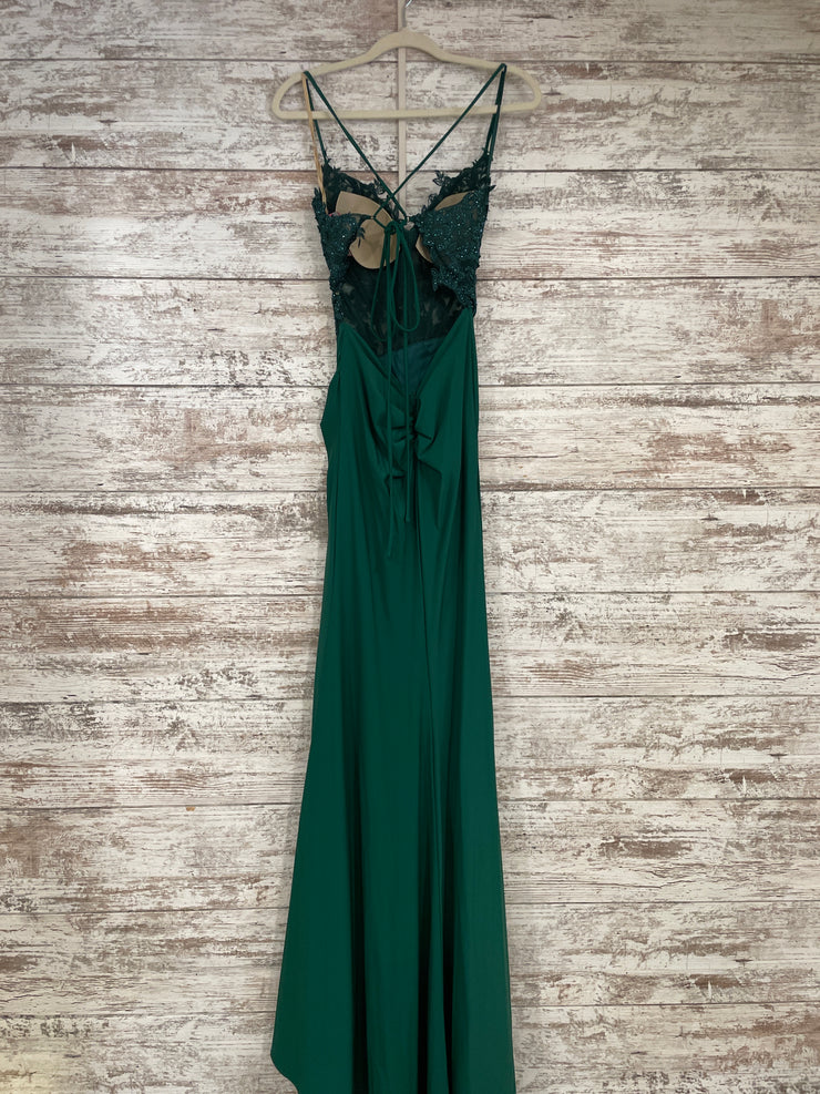 GREEN LONG EVENING GOWN (NEW)