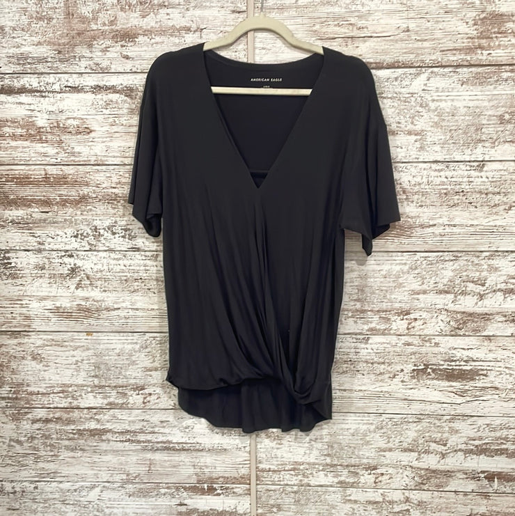 BLACK SHORT SLEEVE TOP