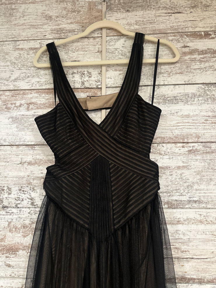 BLACK/NUDE A LINE GOWN