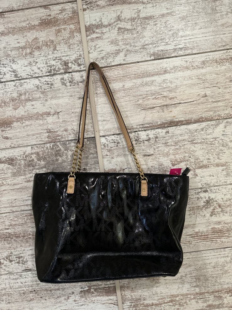 BLACK SHINY SIGNATURE TOTE