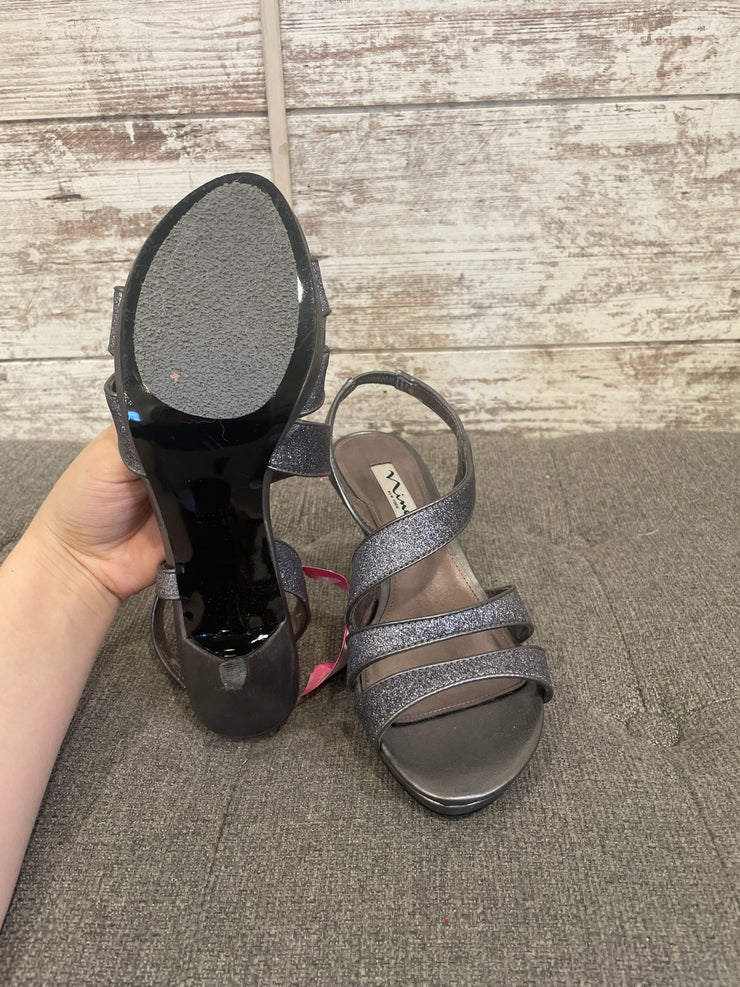 SILVER SPARKLY HEELS (NEW) $98