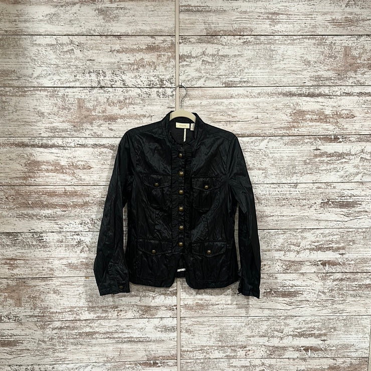 BLACK BUTTON UP JACKET