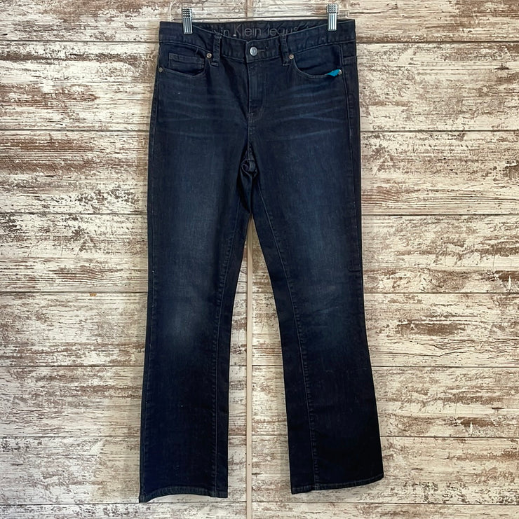 BLUE DENIM LEANBOOT JEANS $89