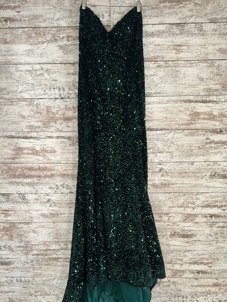 GREEN SEQUIN LONG EVENING GOWN