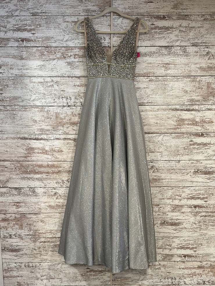 SILVER SPARKLY TOP A LINE GOWN