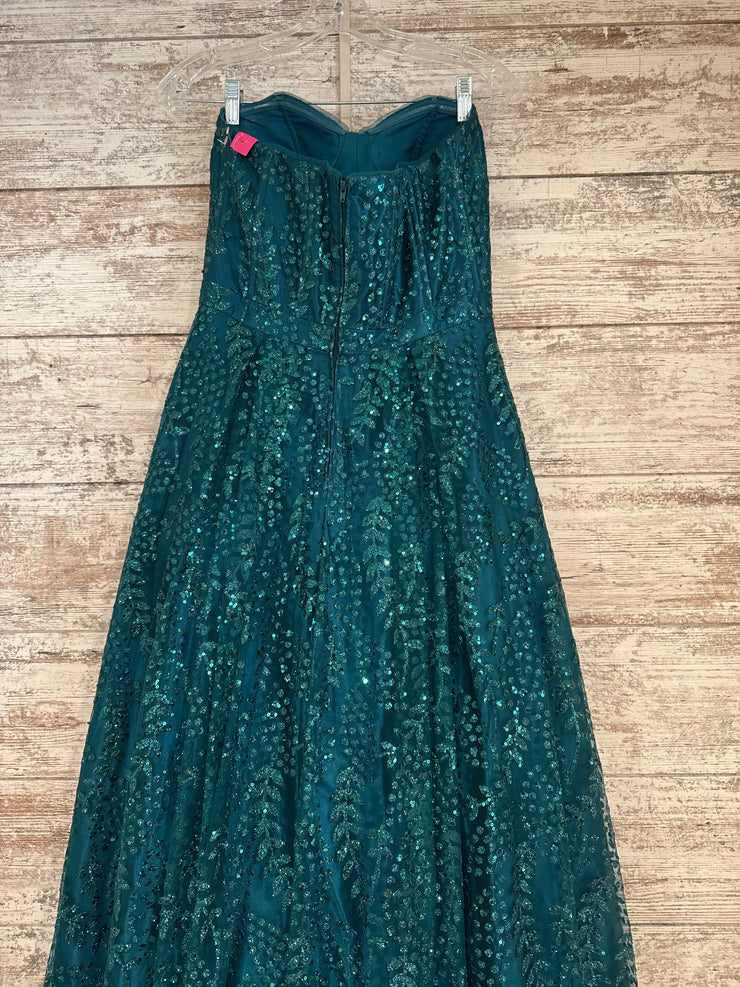GREEN SPARKLY A LINE GOWN