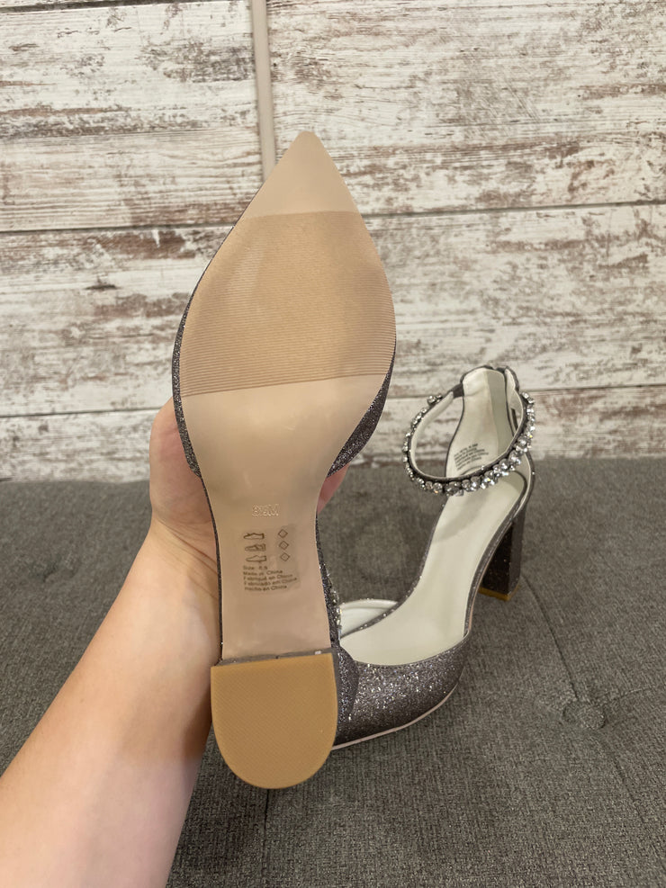 SILVER SPARKLY HEELS (NEW)