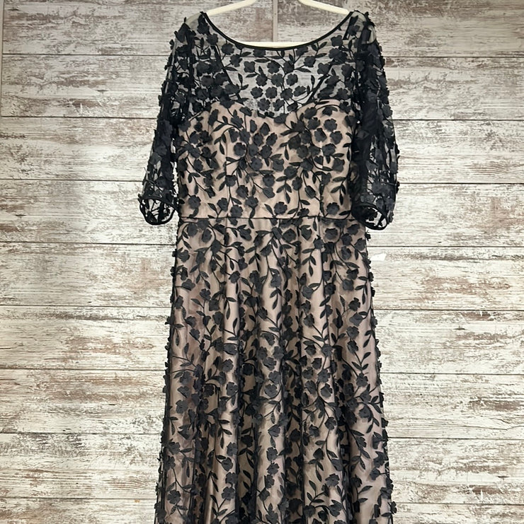 BLACK/TAN A LINE GOWN (NEW)