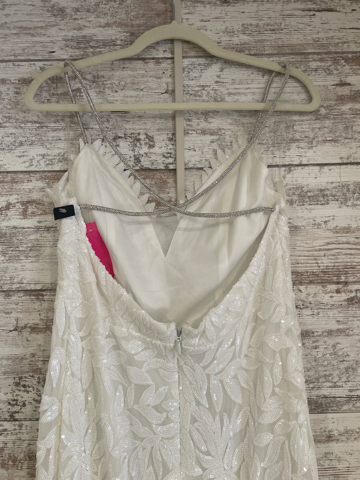 WHITE WEDDING GOWN (NEW)