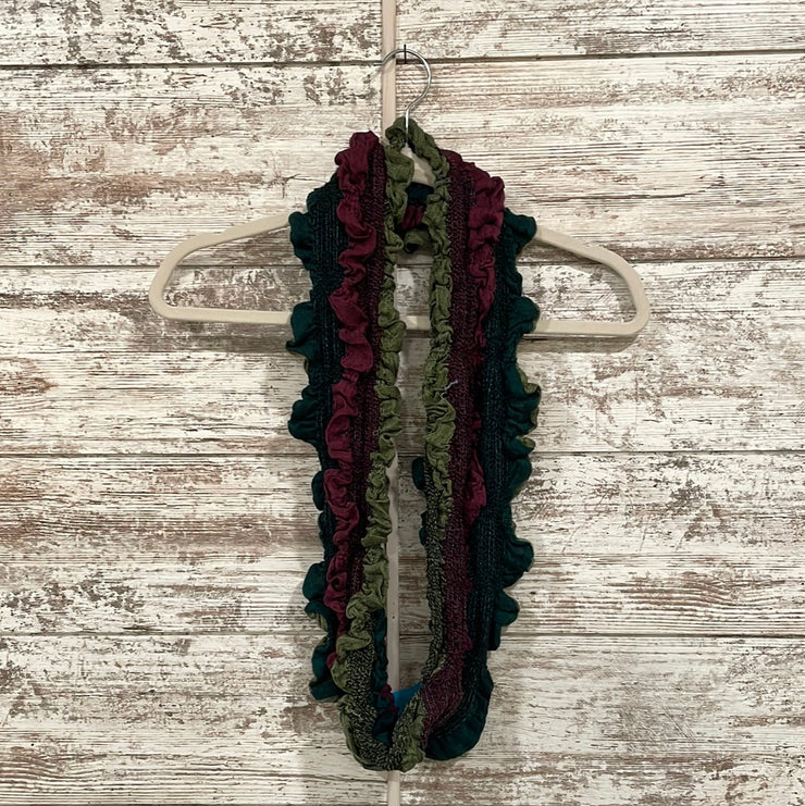 BURGUNDY/GREEN SCARF