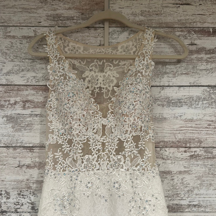 WHITE/LACE MERMAID GOWN