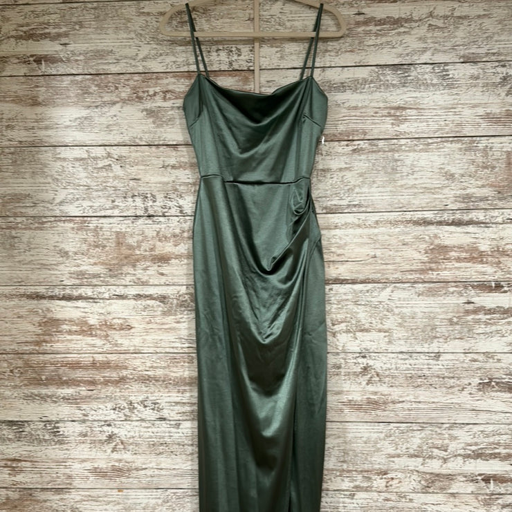 GREEN LONG EVENING GOWN