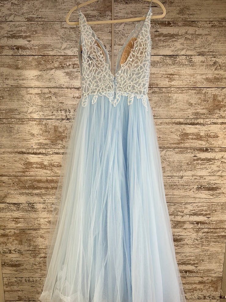 BLUE/WHITE A LINE GOWN