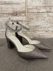 SILVER SPARKLY HEELS (NEW)