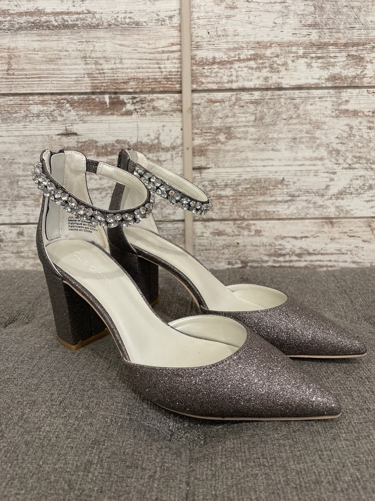 SILVER SPARKLY HEELS (NEW)