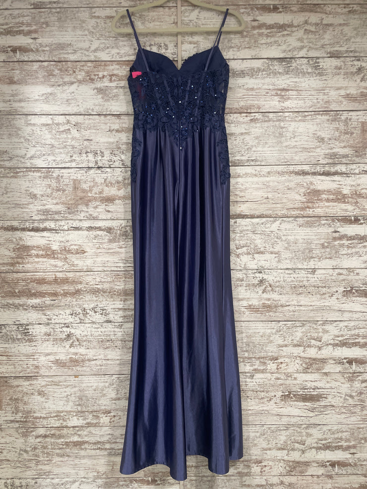 LAVENDER LONG EVENING GOWN