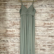 GREEN LONG EVENING GOWN