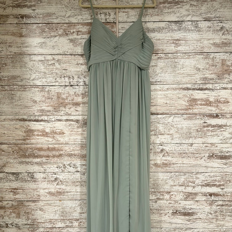 GREEN LONG EVENING GOWN