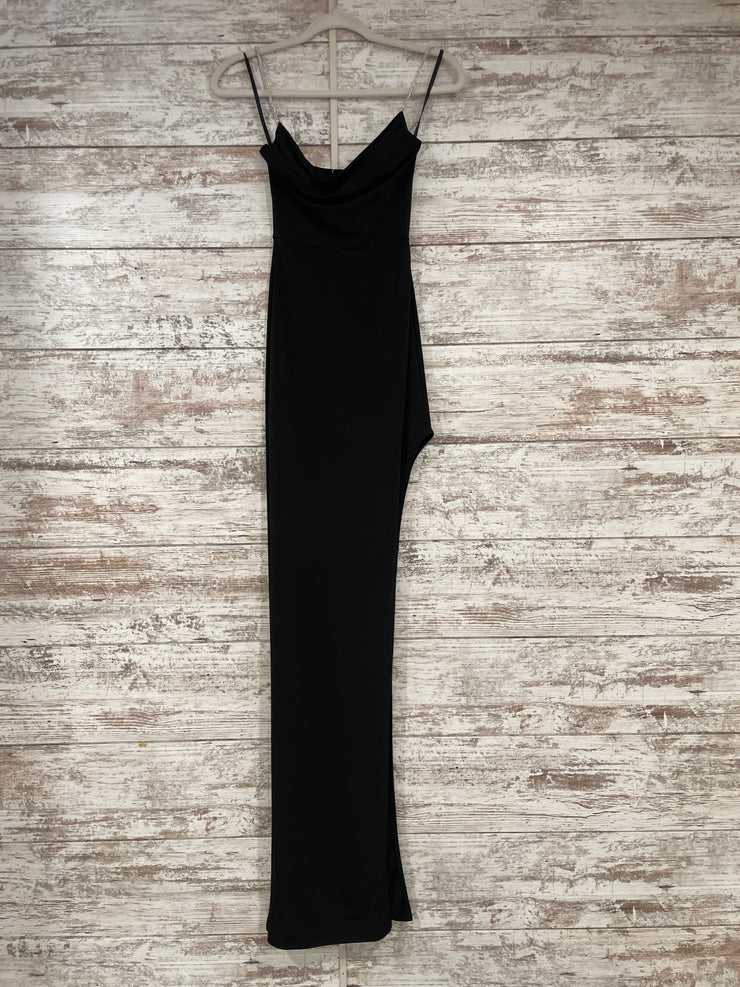 BLACK LONG EVENING GOWN