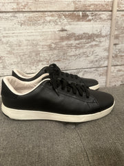 BLACK GRANDPRO SNEAKERS $160