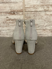 SILVER SPARKLY HEELS