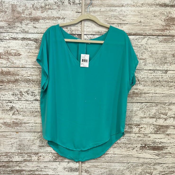 GREEN SHORT SLEEVE TOP