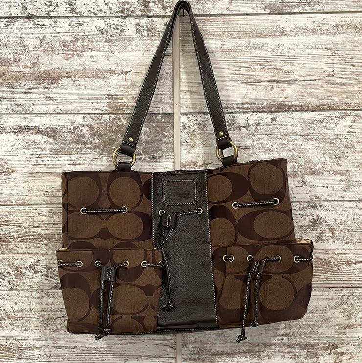 BROWN SIGNATURE HANDBAG