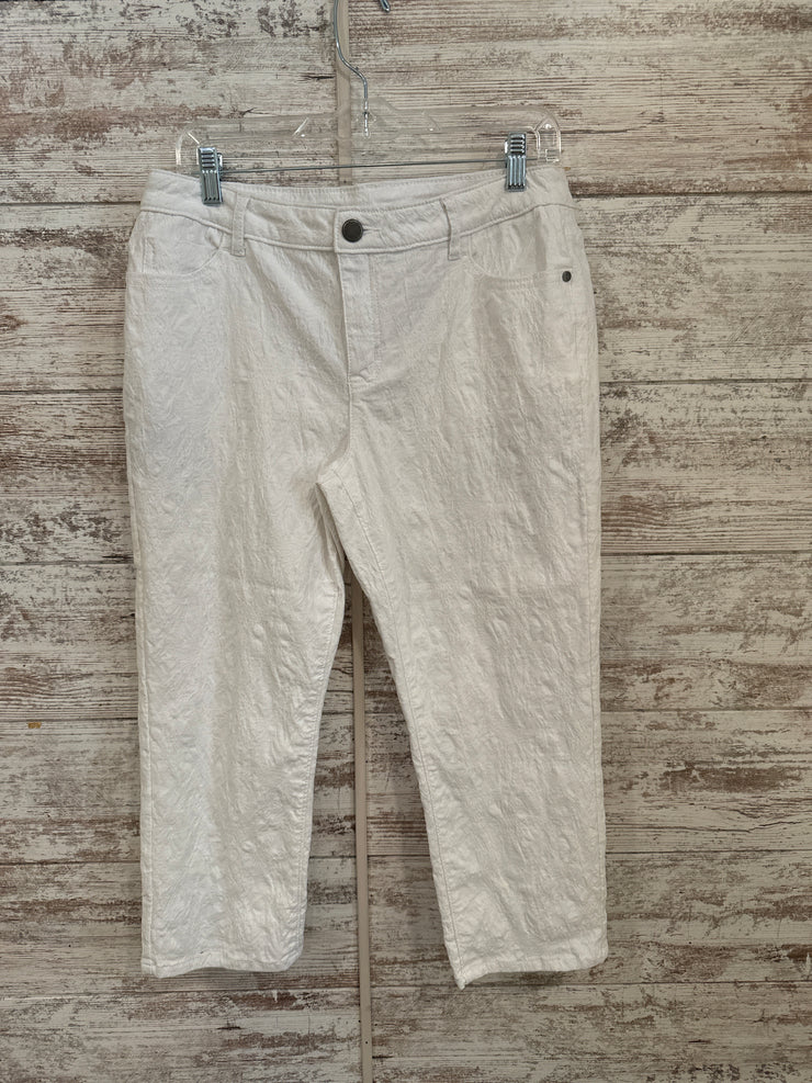 WHITE CROP JEANS
