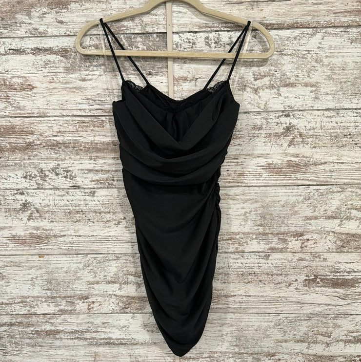 BLACK SHORT DRESS (NEW)