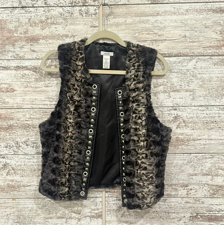 BLACK/GRAY FAUX FUR VEST