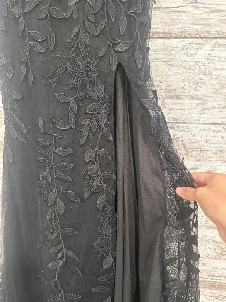 BLACK/FLORAL LONG DRESS (NEW)