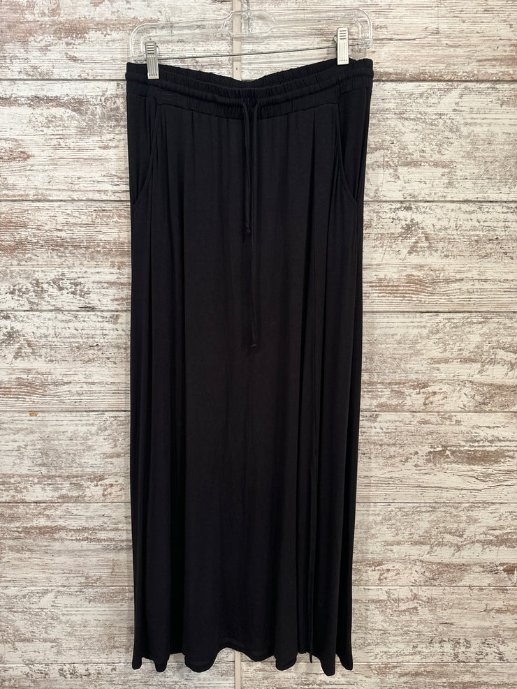 BLACK LONG SKIRT