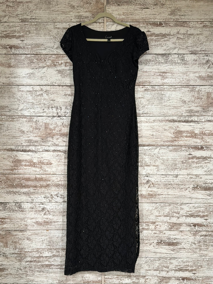 BLACK LACE LONG EVENING GOWN