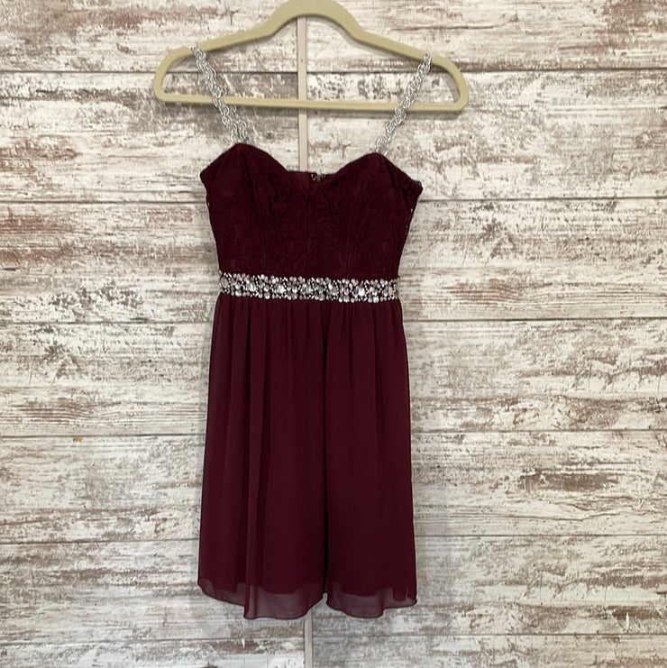 BURGUNDY SHORT DRESS