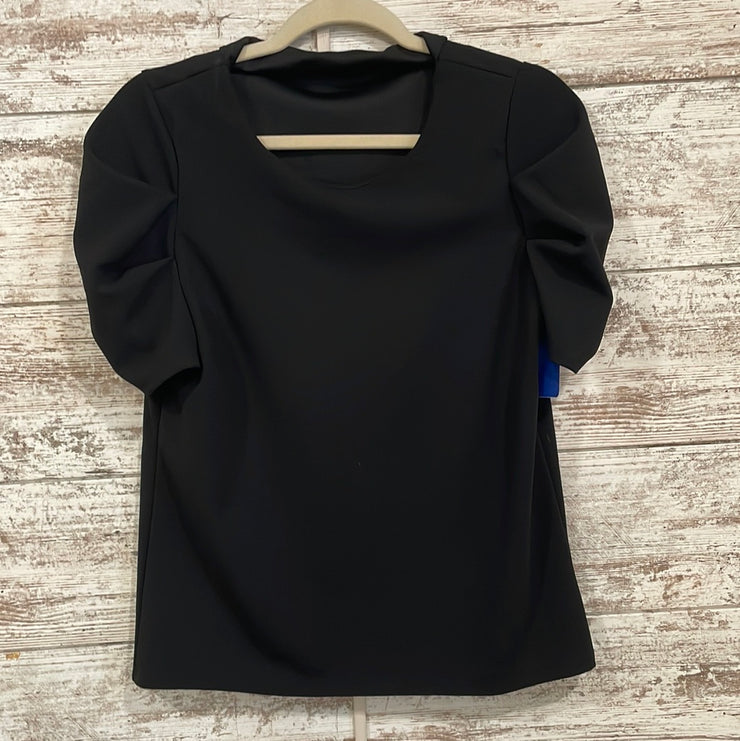 BLACK SHORT SLEEVE TOP