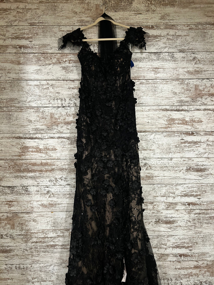 BLACK/FLORAL LONG DRESS $1798