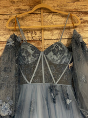 BLUE/FLORAL W/SLEEVE GOWN $798