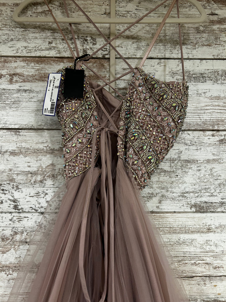 BLUSH BEADED TOP A LINE (NEW)
