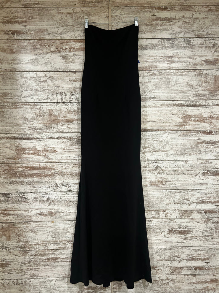 BLACK LONG EVENING GOWN (NEW)