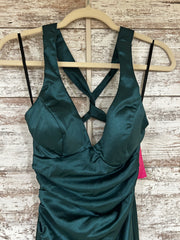 GREEN LONG EVENING GOWN