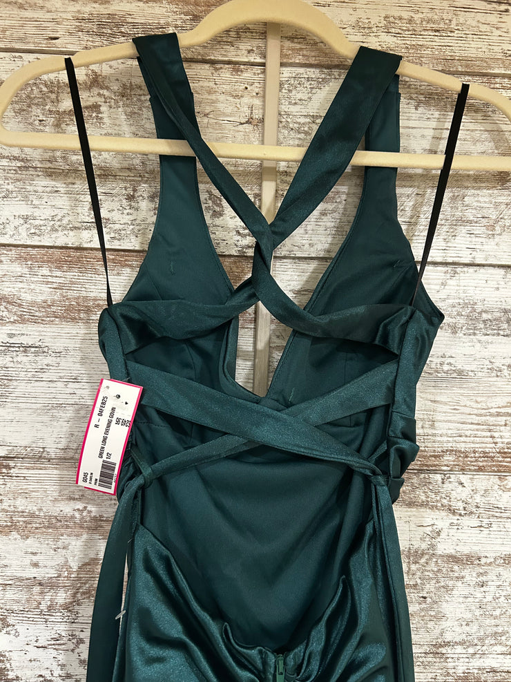 GREEN LONG EVENING GOWN